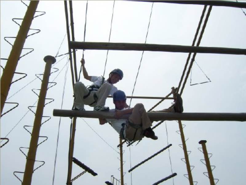 “挑戰(zhàn)自我、熔煉團(tuán)隊(duì)”拓展訓(xùn)練活動(dòng)(圖23)